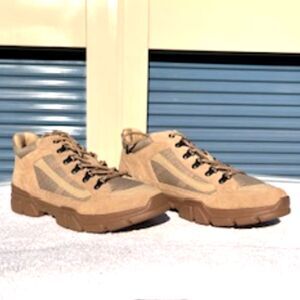 Hybrid Walking Shoes . Size: 12M . Inc International Concepts . Titus Tan